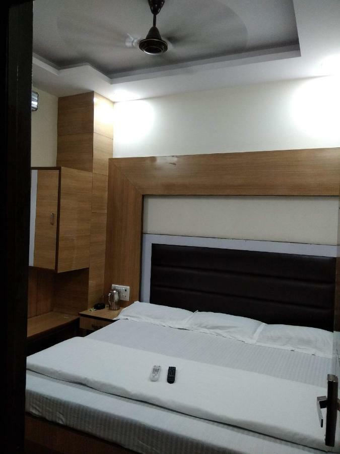 Silver Palace Hotel Νέο Δελχί Εξωτερικό φωτογραφία